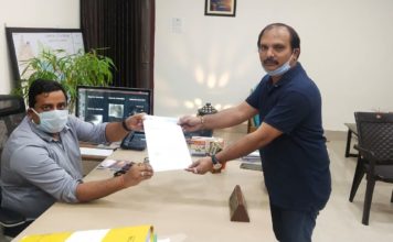 कृषि व उद्योग के काम 20 अप्रैल से लॉक डाउन से मुक्त रहेंगे कृषि व उद्योग के काम 20 अप्रैल से लॉक डाउन से मुक्त रहेंगे। इस बारे में बोकारो के उपायुक्त मुकेश कुमार ने अधिकारियों के साथ बैठक की।