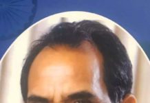 चन्द्रशेखर के बारे में अटल विहारी वाजपेयी ने क्या कहा था, जानें चन्द्रशेखर के बारे में अटल विहारी वाजपेयी ने अपने अंदाज में कहा था, ’चन्द्रशेखर जी एक कुशल वक्ता हैं, परन्तु जब ग़ुस्से में होते हैं तो और भी अच्छा बोलते हैं।’