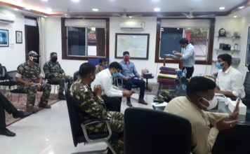 सीआरपीएफ के हवाले हुआ रांची का हिंदपीढ़ी इलाका रांची के उपायुक्त राय महिमापत रे की अध्यक्षता में केन्द्रीय रिजर्व पुलिस बल (सीआरपीएफ) के प्रतिनिधियों के साथ बैठक हुई।