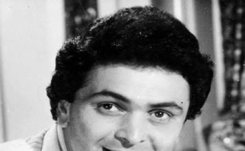 ऋषि कपूर ने 30 हजार में खरीदा था बॉबी के लिए बेस्ट एक्टर का अवार्ड ऋषि कपूर के निधन के बाद कई बातें याद आ रही हैं। ऋषि कपूर और डिंपल की बॉबी फिल्म सुपर हिट रही थी। टीनएजर्स प्यार पर बनी फिल्म ने सारे रेकॉर्ड तोड़ दिये थे।