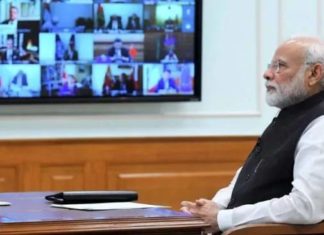 PM नरेंद्र मोदी ने कोरोना से जंग में सभी राज्यों से सहयोग मांगा PM नरेंद्र मोदी ने कोरोना से जंग में सभी राज्यों से सहयोग मांगा। उन्होंने वीडियों कांफ्रेंसिंग के जरिये सारे राज्यों के मुख्यमंत्रियों से बात की