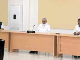 एईएस व जेई के प्रति जागरूक करने का नीतीश कुमार ने दिया निर्देश एईएस व जेई के प्रति जागरूक करने का मुख्यमंत्री नीतीश कुमार ने निर्देश दिया है। मुख्यमंत्री ने एईएस एवं जेई की रोकथाम को लेकर किये जा रहे कार्यों की समीक्षा की।