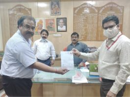 लॉक डाउन के बाद डाकिया ले जाएगा टीबी मरीजों का सैंपल लॉक डाउन खत्म होने के बाद डाकिया टीबी मरीजों का सैंपल ले जाएगा। टीबी के खात्मे के संकल्प को तय समय से पहले पूरा करने को लेकर कई कार्यक्रम शुरू हो रहे हैं।