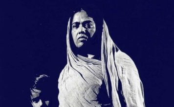 उषा गांगुली ने विष्णुकांत शास्त्री के कहने पर पी.एच.डी. नहीं किया उषा गांगुली, ओम पारीक और "रंगकर्मी" एक दूसरे के पर्याय हैं।