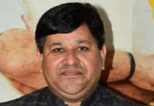 बावन वीर मंत्रियों की लापरवाही बढ़ा रही कोरोना संक्रमित मरीजों की संख्या: अजय राय बावन वीर मंत्रियों की लापरवाही बढ़ा रही कोरोना संक्रमित मरीजों की संख्या: अजय राय