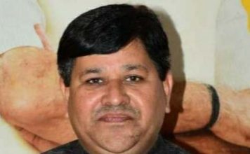 बावन वीर मंत्रियों की लापरवाही बढ़ा रही कोरोना संक्रमित मरीजों की संख्या: अजय राय बावन वीर मंत्रियों की लापरवाही बढ़ा रही कोरोना संक्रमित मरीजों की संख्या: अजय राय