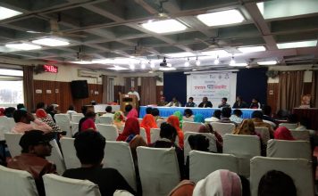 तीसरी सरकार अभियान का कोरोना और आत्मनिर्भर गांव पर वेबिनार तीसरी सरकार अभियान द्वारा ‘कोरोना का संकट और आत्मनिर्भर गांव’ विषयक वेबीनार का महत्वपूर्ण आयोजन किया गया, जिसमें कई सार्थक सुझाव आये। इस चर्चा में देश के विभिन्न क्षेत्रों से 40 से अधिक प्रतिनिधियों ने भाग लिया।