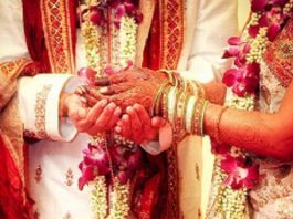 कोरोना के बहाने बिदेेसिया की याद- अंखियां से दिन भर गिरे लोर ढर-ढर कोरोना काल में न सिर्फ जरूरी कामकाज छप पड़ गये हैं, बल्कि शादी-विवाह और प्रणय संबंधों पर इसने चोट पहुंचायी है।