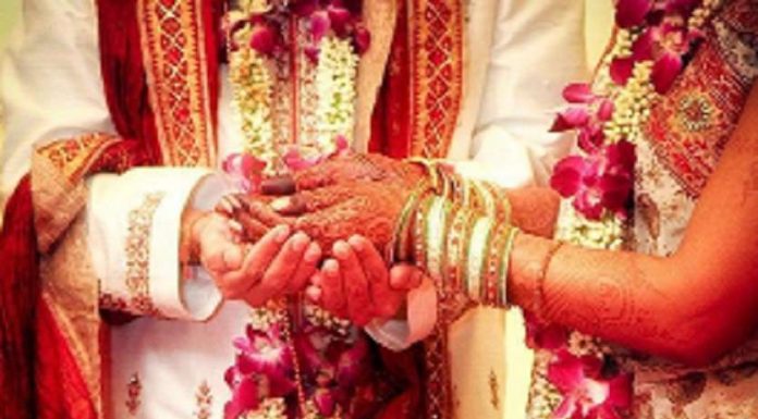 कोरोना के बहाने बिदेेसिया की याद- अंखियां से दिन भर गिरे लोर ढर-ढर कोरोना काल में न सिर्फ जरूरी कामकाज छप पड़ गये हैं, बल्कि शादी-विवाह और प्रणय संबंधों पर इसने चोट पहुंचायी है।