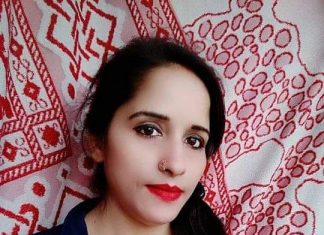 आकर्षक नैन नक्श के साथ मधुर आवाज की मल्लिका हैं शशिता राय आकर्षक नैन नक्श के साथ ही इनकी छवि सामने वाले को मोहित कर लेती है। जितनी खूबसूरत नजर आती हैं, उतनी ही मधुर आवाज है। यह हैं गायिका व अभिनेत्री शशिता राय।