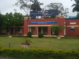जमालपुर रेल कारखाना का दुर्भाग्य पीछा नहीं छोड़ रहा जमालपुर रेल कारखाना का दुर्भाग्य पीछा छोडने का नाम नहीं ले रहा। कई इकाइयां पहले से बंद हैं। अब इरिमी को हटाने की बात चल रही।जमालपुर रेल कारखाना का दुर्भाग्य पीछा छोडने का नाम नहीं ले रहा। कई इकाइयां पहले से बंद हैं। अब इरिमी को हटाने की बात चल रही।