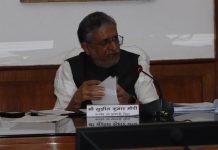 पटना को डूबने से बचाने के लिए खर्च होंगे 167 करोड़ रुपये पटना को डूबने से बचाने के लिए इस बार बिहार सरकार 167 करोड़ खर्च करेगी। उच्चक्षमता के वर्टिकल, सबमर्सिबल पम्प की खरीद होगी। उपमुख्यमंत्री सुशील कुमार मोदी ने यह जानकारी दी।