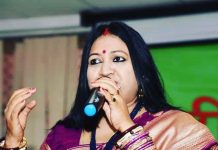 लॉक डाउन में लोक कलाकारों को मिले विशेष पैकेजः नीतू नवगीत लॉक डाउन में लोक कलाकारों को विशेष पैकेज देने की मांग लोक गायिका नीतू कुमारी नवगीत ने सरकार से की है। लॉक डाउन के कारण लोक कलाकार संकट में हैं।