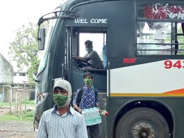 गांव छोड़ब नहीं, जंगल छोड़ब नहीं, मायं माटी छोड़ब नहीं.. गांव छोड़ब नहीं, जंगल छोड़ब नहीं, मायं माटी छोड़ब नहीं...कोरोना डायरी की आठवीं कड़ी में हम उस संकल्प की बात करेंगे, जिसका मूल स्वर यही होता है।