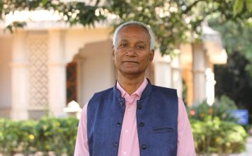 ‘नियम व शर्तें लागू’ वाला केंद्र सरकार का राहत पैकेज ‘नियम व शर्तें लागू’ वाला कोरोना राहत पैकेज-3 लॉक डाउन-3 के प्रायः अंत में कल यानी 14 मई को पब्लिक डोमेन में आ गया। क्या और कितना होगा इसका असर, बता रहे वरिष्ठ पत्रकार श्याम किशोर चौबे