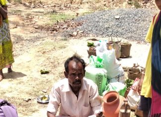 कोरोना के कारण लाक डाउन में इलाज के अभाव में हो रहीं मौतें कोरोना के कारण लाक डाउन में इलाज के अभाव में कुछ दम तोड़ रहे तो कई दवा के और चेकअप के लिए परेशान हैं।