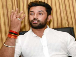 चिराग पासवान ने फिर नीतीश को चिढ़ाया, कहां से मिल रही ताकत ! LJP (लोक जनशक्ति पार्टी) अब NDA से अलग नहीं होगी। BJP चिराग पासवान को मना लेने में कामयाब होती दिख रही है। चिराग पासवान ने 43 सीटों की मांग की है