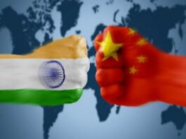 चीन को सीमा से ही नहीं, सीने से भी बाहर करना होगा भारत को चीन को सीमा से ही नहीं, सीने से भी बाहर करना होगा। अभी समय है। यह नहीं हुआ तो ईस्ट इंडिया कम्पनी की तरह चीन की कंपनियां भी धीरे-धीरे भारत को कब्जे में ले लेंगी।