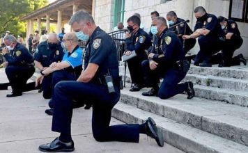 संपूर्ण क्रांति के लिए जेपी ने पुलिस से जो कहा, वही अमेरिका में हो रहा संपूर्ण क्रांति का आह्वान करते जेपी ने भी पुलिस व सेना से कहा था कि वे असंवैधानिक आदेशों का उल्लंघन करें। तब उन्हें देशद्रोही कहा गया। आज वही अमेरिका में हो रहा है।