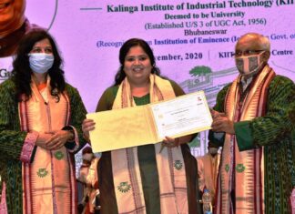 केआईआईटी के वर्चुअल दीक्षान्त समारोह का आयोजन केआईआईटी (कलिंगा इन्स्टीच्यूट ऑफ इण्डस्ट्रियल टेक्नोलोजी) के वर्चुअल दीक्षान्त समारोह के अवसर पर 7135 शिक्षार्थियों को डिग्री से सम्मानित किया गया