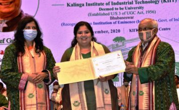 केआईआईटी के वर्चुअल दीक्षान्त समारोह का आयोजन केआईआईटी (कलिंगा इन्स्टीच्यूट ऑफ इण्डस्ट्रियल टेक्नोलोजी) के वर्चुअल दीक्षान्त समारोह के अवसर पर 7135 शिक्षार्थियों को डिग्री से सम्मानित किया गया