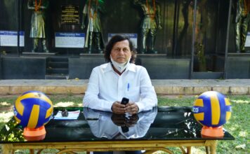 प्रो. अच्युता सामंता वॉलीबॉल फेडरेशन के अध्यक्ष चुने गये प्रो. अच्युता सामंता वॉलीबॉल फेडरेशन आफ इंडिया के अध्यक्ष चुने गये हैं। वे कंधमाल संसदीय क्षेत्र के सांसद है। के.आई.आई.टी. के संस्थापक भी हैं।