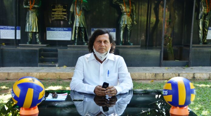 प्रो. अच्युता सामंता वॉलीबॉल फेडरेशन के अध्यक्ष चुने गये प्रो. अच्युता सामंता वॉलीबॉल फेडरेशन आफ इंडिया के अध्यक्ष चुने गये हैं। वे कंधमाल संसदीय क्षेत्र के सांसद है। के.आई.आई.टी. के संस्थापक भी हैं।