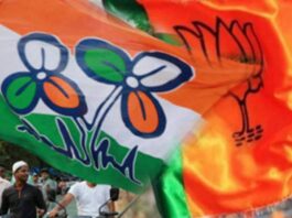 मुसलिम वोट बंगाल में बिगाड़ सकते हैं ममता बनर्जी का खेल बंगाल विधानसभा चुनाव नतीजों के बाद दो दिनों से हिंसा का दौर आज भी जारी रहा। इस हिंसा में अब तक भाजपा समर्थक 6 लोगों की जान जा चुकी है।