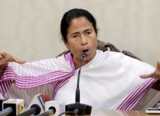 TMC छोड़ कौन विधायक-सांसद जाएंगे, आज पता चल जाएगा बंगाल के नेताजी सुभाष चन्द्र बोस का नारा था 'जय हिन्द'। ममता ने उसे छोटा कर 'जॉय बांग्ला' बना दिया। मायने कि 'आमरा बंगाली बनाम बहिरागत।' इससे बढ़कर मूर्खता क्या होगी?