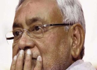 बिहार में इस बार बेमन से मुख्यमंत्री बने हैं नीतीश कुमार बिहार में नीतीश सरकार सुशांत मामले में जितना तत्पर या हड़बड़ी में दिखी, अब बिहार में ही हो रहे अपराधों पर उतनी मुखर या सक्रिय क्यों नहीं है?