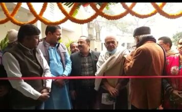 बिहार में पहले प्रदूषण मुक्त लकड़ी आधारित शवदाह गृह का उद्घाटन बिहार के मुजफ्फरपुर मुक्तिधाम में प्रदूषण मुक्त लकड़ी आधारित अत्याधुनिक शवदाह गृह की सुविधा का आज शुभारंभ हो गया। आज इसका उद्घाटन हुआ।