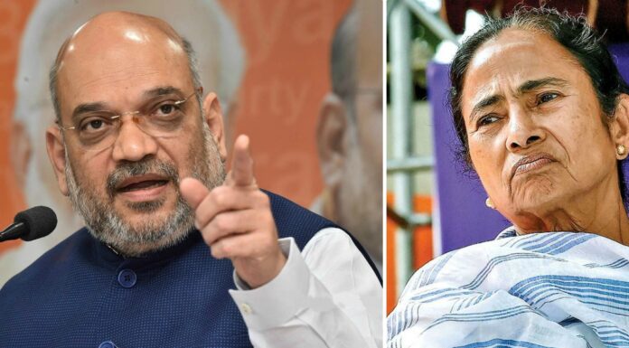 बंगाल का वोटर किसी का सूपड़ा साफ़ करने से पहले प्रचंड समर्थन देता है बंगाल का वोटर सूपड़ा साफ़ करने से पहले प्रचंड समर्थन देता है। 2006 में ममता बनर्जी को 30 सीटें मिली थीं। लेफ्ट फ्रंट को भारी बहुमत से जीत मिल गयी थी।