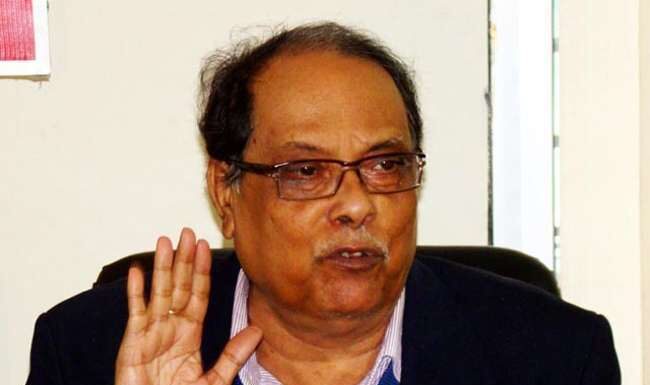 सिलीगुड़ी के लाल गढ़ में सेंध लगाने की फिराक में BJP-TMC उत्तर बंगाल का सिलीगुड़ी शहर शुरू से ही लाल गढ़ रहा है। लालगढ़ पर काबिज होने के लिए टीएमसी और बीजेपी जी-जान से जुटी हैं।