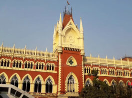 कलकत्ता हाईकोर्ट से मुख्यमंत्री ममता बनर्जी को लगा झटका कलकत्ता हाईकोर्ट से मुख्यमंत्री ममता बनर्जी को आज एक और झटका लगा। हाईकोर्ट ने निकाय चुनाव शीघ्र कराने का आदेश दिया है।