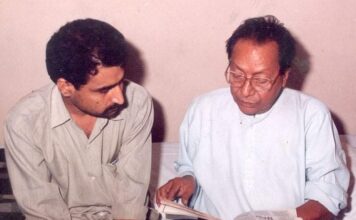 कमलेश्वर ने कहा थाः साहित्य जड़ है तो प्रिंट मीडिया तना है कमलेश्वर (6 जनवरी 1932- 27 जनवरी 2007), ख्यातिलब्ध साहित्यशिल्पी का प्रिंट मीडिया, इलेक्ट्रानिक मीडिया और सिनेमा विधा में विपुल योगदान है।