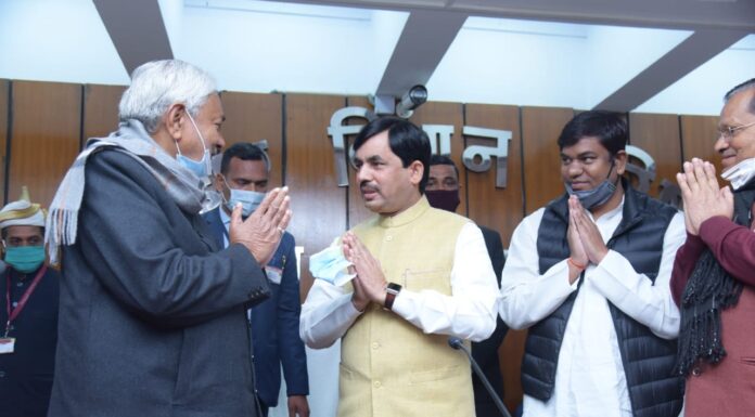 मिनिस्टर की लिस्ट तय, बिहार में किसी भी दिन कैबिनेट विस्तार मिनिस्टर कौन बनेगा, इसकी लिस्ट फाइनल है। अब किसी भी दिन शपथ ग्रहण हो सकता है। तारीख नीतीश कुमार को तय करनी है, वे जब तय करें।