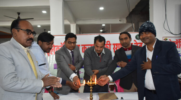 गांव की सरकार अब गांव में ही देगी लोगों को रोजगार गांव की सरकार अब गांव में ही देगी लोगों को रोजगार। इसी निश्चय के साथ तरवारा बाजार के चांडी में 7 दिनी प्रशिक्षण का हुआ शुभारंभ हुआ।