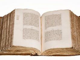 लेखक या कवि क्यों और किसलिए लिखता है, जानने के लिए इसे पढ़ें लेखक या कवि क्यों और किसलिए लिखता है, जानने के लिए इस लेख को पढ़ लें। सबके लेखन की अपनी सोच है। कोई नाम के लिए लिखता है तो कुछ दाम के लिए लिखते हैं।