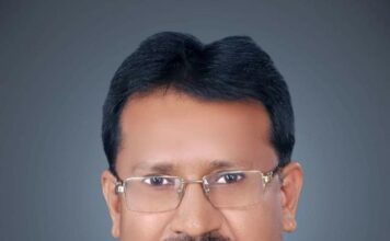 बीजेपी विधायक ज्ञानेंद्र सिंह ज्ञानू के आरोप पर भड़का वैश्य समाज बीजेपी विधायक ज्ञानेंद्र सिंह ज्ञानू को प्रदेश अध्यक्ष संजय जयसवाल पर आरोप लगाना भारी पड़ रहा है। जगन्नाथ प्रसाद गुप्ता ने उन पर हमला बोला