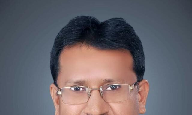 बीजेपी विधायक ज्ञानेंद्र सिंह ज्ञानू के आरोप पर भड़का वैश्य समाज बीजेपी विधायक ज्ञानेंद्र सिंह ज्ञानू को प्रदेश अध्यक्ष संजय जयसवाल पर आरोप लगाना भारी पड़ रहा है। जगन्नाथ प्रसाद गुप्ता ने उन पर हमला बोला