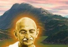 महात्मा गांधी की हत्या पर कपूर कमीशन की रिपोर्ट कहां गई! अग्रेजी हुकूमत खत्म हो गयी। भारत को अपने ढंगा से सजने-संवरने और अपने नियम-कानून से देश चलाने का अवसर मिल गया। लेकिन हम उसी लीक पर चलते रहे।