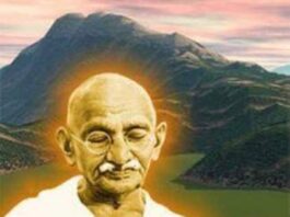 अंग्रेजी हुकूमत खत्म हो गयी, पर भारत उसी ढर्रे पर चलता रहा अग्रेजी हुकूमत खत्म हो गयी। भारत को अपने ढंगा से सजने-संवरने और अपने नियम-कानून से देश चलाने का अवसर मिल गया। लेकिन हम उसी लीक पर चलते रहे।