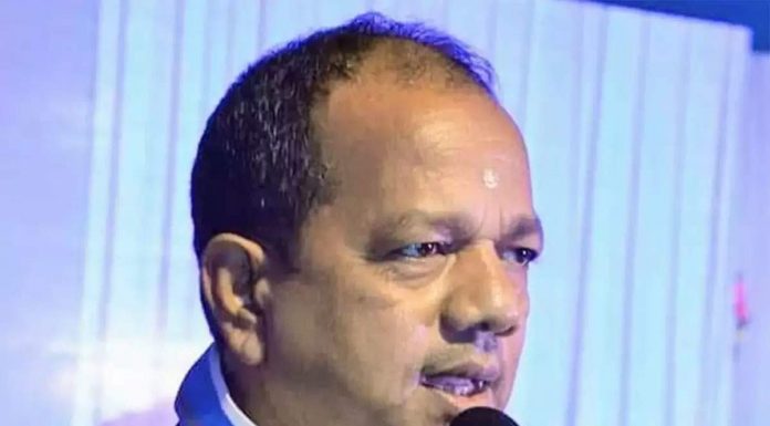 बंगाल के मंत्री जाकिर हुसैन पर हमले की जांच एनआईए करेगी पश्चिम बंगाल के मंत्री जाकिर हुसैन पर मुर्शिदाबाद के नीमता स्टेशन पर कल रात हुए बम हमले की जांच अब एनआईए करेगी। टीम रवाना हो गयी है।