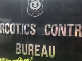 मुंबई पुलिस कहां सोई थी, अब पकड़े जा रहे नशे के बड़े सौदागर मुंबई की स्काटलैंड पुलिस अब तक कहां थी! केंद्र सरकार के नारकोटिक्स कंट्रोल ब्यूरो (एन.सी.बी.) के दस्ते इन दिनों मुंबई में प्रभावशाली लोगों को गिरफ्तार कर रहे हैं।