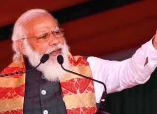 वोट बैंक पॉलिटिक्स और तुष्टीकरण ने बंगाल को बदहाल कियाः पीएम वोट बैंक पॉलिटिक्स और तुष्टीकरण की राजनीति ने बंगाल को धीरे-धीरे बदहाली के स्तर पर लाकर खड़ा कर दिया। पीएम नरेंद्र मोदी ने यह बात कही।