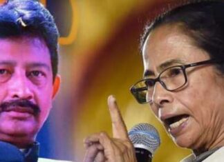 राजीव बनर्जी और ममता बनर्जी एक दूसरे की कलई खोल रहे हैं राजीव बनर्जी और ममता बनर्जी एक दूसरे की कलई खोल रहे हैं। दोनों नेताओं के बीच जुबानी जंग छिड़ी है। राजीव बनर्जी ममता का साथ छोड़ अब बीजेपी में हैं।