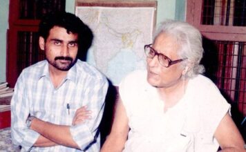 सुभाष मुखोपाध्याय की वाम शासन ने उपेक्षा की थीः जयंती पर विशेष सुभाष मुखोपाध्याय की वाम शासन ने उपेक्षा की थी। बांग्ला के विशिष्ट कवि सुभाष मुखोपाध्याय की आज जयंती (12 फरवरी 1919- 8 जुलाई 2003) है।