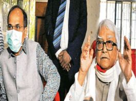 CPM, कांग्रेस और इंडियन सेकुलर फ्रंट की बैठक बेनतीजा रही CPM हेडक्वार्टर अलीमुद्दीन स्ट्रीट में विधानसभा चुनाव के लिए सीटों के बंटवारे पर कांग्रेस और इंडियन सेकुलर फ्रंट की बैठक मतीजा रही।