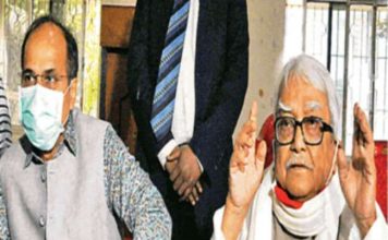 CPM, कांग्रेस और इंडियन सेकुलर फ्रंट की बैठक बेनतीजा रही CPM हेडक्वार्टर अलीमुद्दीन स्ट्रीट में विधानसभा चुनाव के लिए सीटों के बंटवारे पर कांग्रेस और इंडियन सेकुलर फ्रंट की बैठक मतीजा रही।