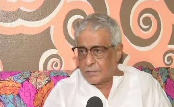 ममता बनर्जी के खिलाफ चुनाव लड़े शुभेंदु के पिता शिशिर अधिकारी बनेंगे गवर्नर! ममता बनर्जी के खिलाफ चुनाव लड़े शुभेंदु अधिकारी के पिता सांसद शिशिर अधिकारी को उत्तर पूर्व के किसी राज्य में राज्यपाल बनाने की कवायद शुरू हो गयी है।